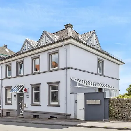 Gartenwohnung - Neu!in - Bei Koeln