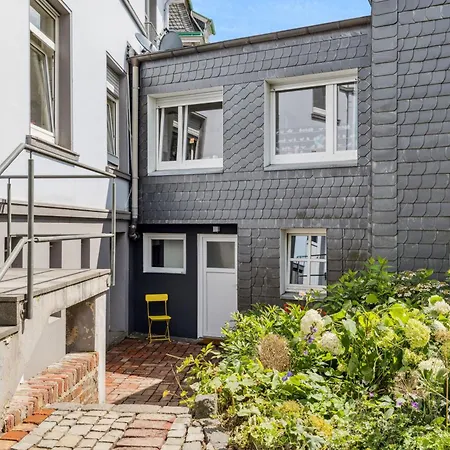 Lägenhet Gartenwohnung - Neu!in - Bei Koeln Remscheid