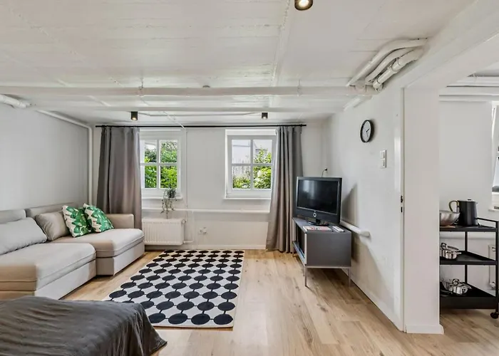 Gartenwohnung - Neu!in - Bei Koeln Lejlighed